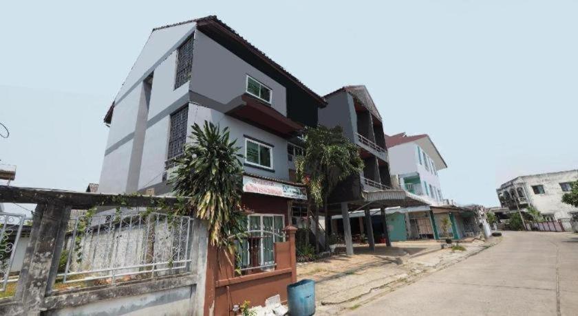 Bannsawasdee Aparthotel 2*